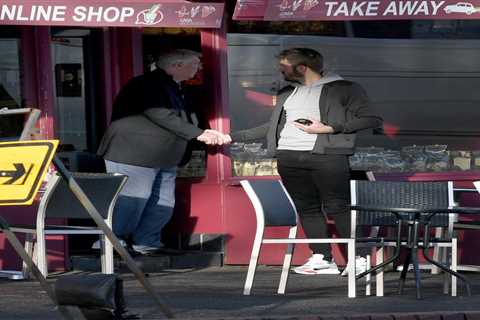 Sir Alex Ferguson and Man Utd hero Michael Carrick hold talks at plush restaurant after watching..