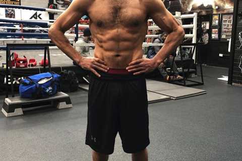 ‘Ready for war’ – Ripped Amir Khan shows off chiselled abs after last sparring session ahead of..