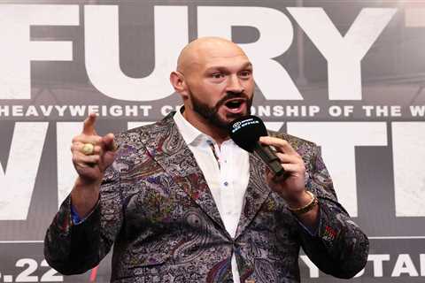 ‘He wouldn’t do well’ – Tyson Fury warned not to pursue MMA dream by former UFC heavyweight champ..