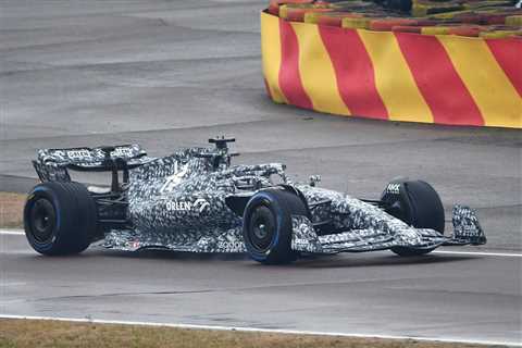  Alfa Romeo’s 2022 F1 car revealed at Fiorano shakedown 