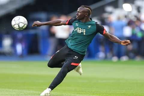 Sadio Mane reveals Jurgen Klopp stopped him sealing Man Utd transfer with contract ‘all agreed’ at..