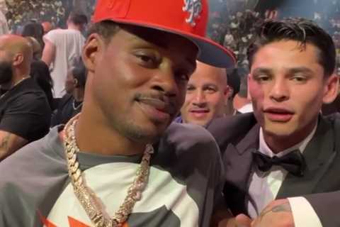 Watch as Ryan Garcia loses $20,000 in ringside bet with Errol Spence Jr on Gervonta Davis’ fight..