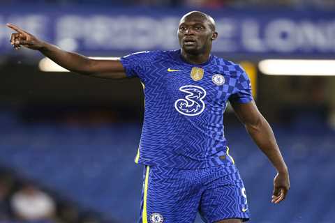 Chelsea ‘to allow Romelu Lukaku to leave on loan transfer with £325k-a-week salary subsidised by..