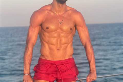 ‘What a beast’ – Liverpool star Mo Salah leaves team-mates stunned as he shows off ripped body on..