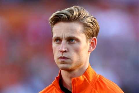 Manchester United ‘relaxed’ over Frenkie de Jong pursuit despite claims Barcelona have no intention ..