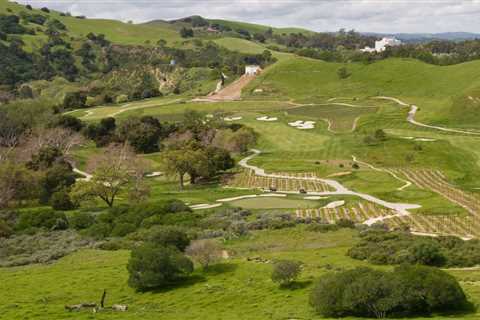 Experience Red Sky Ranch - One of America's top mountain golf destinations