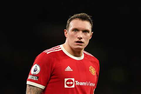 ‘He’s had a raw deal’ – Phil Jones backed to turn it around under new Man Utd boss Ten Hag despite..