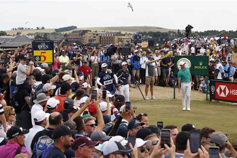 A Rory McIlroy party has broken out in St. Andrews. Can it continue?