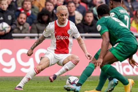 Ajax manager delivers blow to Manchester United’s pursuit of Antony