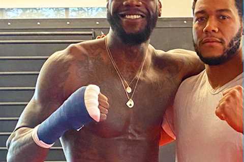 Tyson Fury’s rival Deontay Wilder leaves fans shocked with lean physique and incredible body..