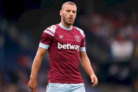 West Ham midfielder Nikola Vlasic joins Torino on loan