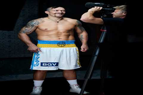 Carl Froch reacts to Oleksandr Usyk’s stunning body transformation after piling on ‘two STONE’ for..