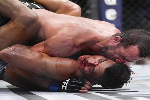 ‘One of the most monstrous things I’ve seen’ – Sick moment UFC star Rockhold smears his bloodied..