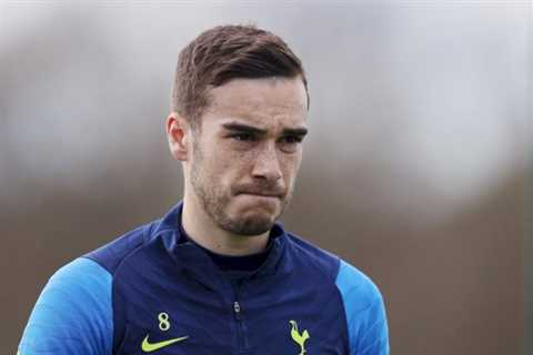 Tottenham midfielder Harry Winks joins Sampdoria on season-long loan