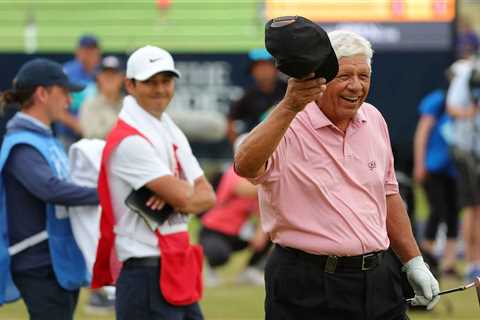 ‘I’m starting to take 4 extra pair of underwear when I play’: Lee Trevino talks yips