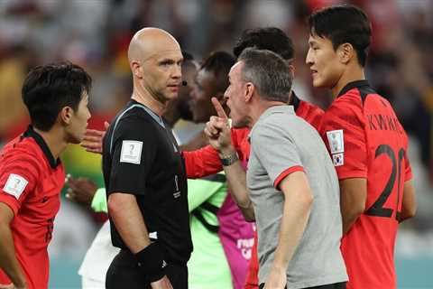 Anthony Taylor accused of going against unwritten referee rule at World Cup by Clattenburg |..