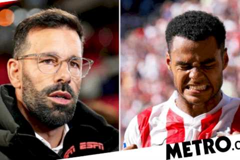 PSV boss Ruud van Nistelrooy opens door for Cody Gakpo to join Manchester United in January