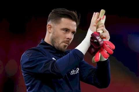 Manchester United sign Jack Butland on loan from Crystal Palace for rest of season