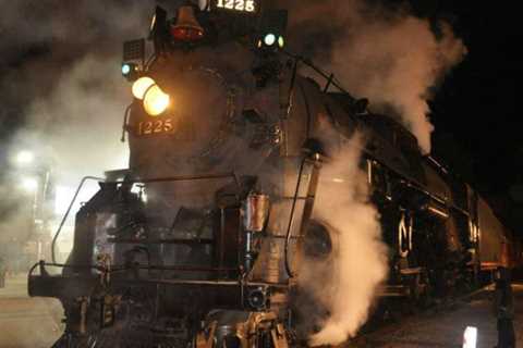 The Best Polar Express Train Rides During the Holiday Season