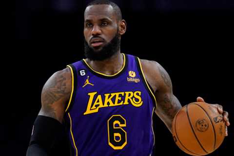 LeBron James Experiencing 'Really Significant Soreness' In Left Foot