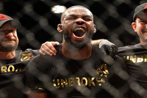 Dana White still amazed ‘phenomenal’ Jon Jones beat so many legends while binge drinking ahead of..