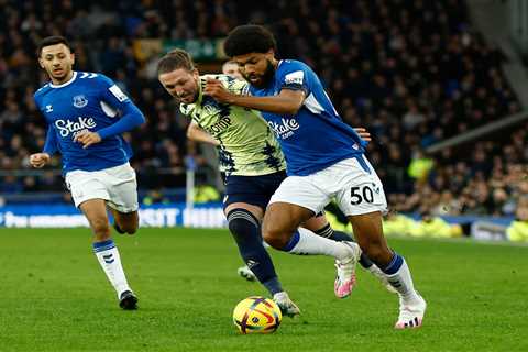 Dyche must cash in on Everton dud who’s “not good enough”, his value has risen 2,616% – opinion