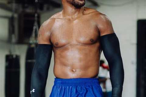 Anthony Joshua no longer being treated ‘like God’ after training in an ‘extremely humble’ gym in..