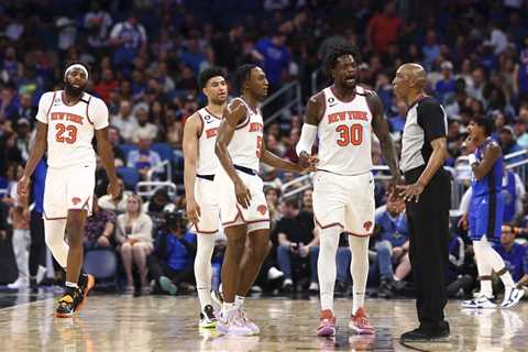 New York Knick Julius Randle Receives Technical Foul, Yells At Teammate