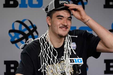 Canadian big man Zach Edey named AP men’s basketball player of the year