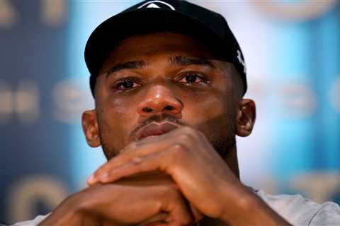 Anthony Joshua reveals the inspiration for emotional comeback fight after he broke down in tears..