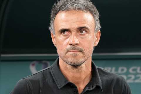 Luis Enrique in London for Chelsea talks as Frank Lampard considered as short-term manager option