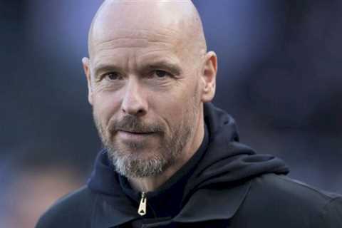 Man Utd fans call for Erik ten Hag to fine himself after noticing behaviour vs Everton