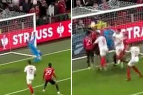 ‘Unreal’ Raphael Varane prevents certain goal as Man Utd fans slam ‘clown’ David de Gea