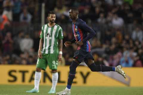 Barcelona met with key forward’s agent over contract renewal