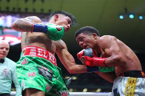 Fans accuse WBC of ‘making up rules’ after rare use of ‘boxing VAR’ sees star awarded retrospective ..