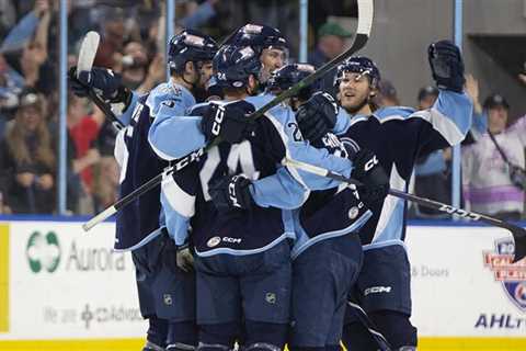 West all square after Milwaukee takes Game 4 | TheAHL.com