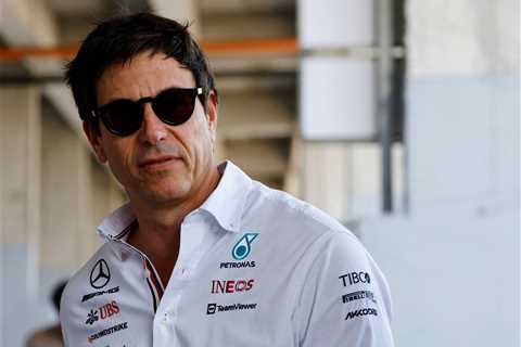 $580 Million Mercedes F1 Heartthrob Toto Wolff Found Redemption in 3 Big Failures of His Younger..