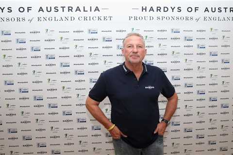 Cricket legend Ian Botham set to rake in £150,000 from mementos including £15,000 for stump from..