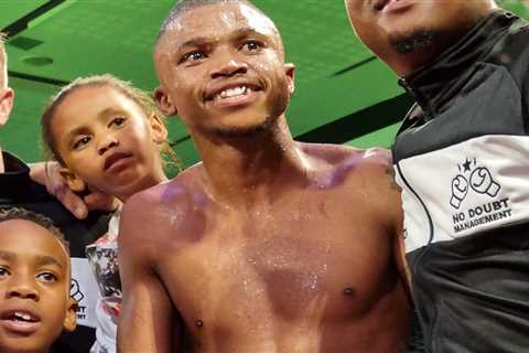 Sivenathi Nontshinga outboxes Regie Suganob, retains IBF junior flyweight title