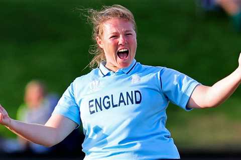 Anya Shrubsole: England World Cup winner has ‘revolutionised women’s cricket’, says Tammy Beaumont..