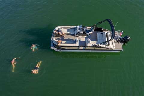 How to Choose a Barletta Pontoon Boat Floorplan