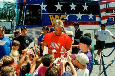 On this day in American history: Lex Luger starts campaign for WWE gold