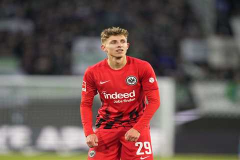 Arsenal and Liverpool in transfer ‘auction’ for £50m-rated Frankfurt star Jesper Lindstrom with..