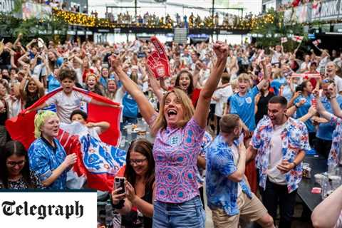 Let pubs serve 11am drinks for World Cup final, No 10 tells councils