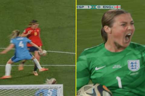 Lionesses goalkeeper Mary Earps screams ‘f*** off’ after saving World Cup final penalty against..