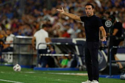 Xavi asked Barcelona for another attacker after learning about two exits – Romero