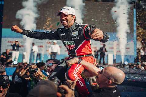 Cape Town E-Prix: Porsche's Da Costa charges to dramatic win