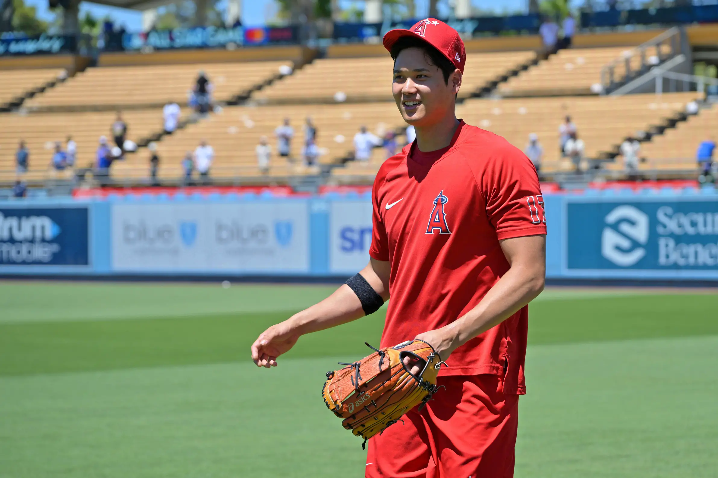 Dodgers Still ‘All-In’ on Shohei Ohtani After Injury, What Could His Contract Look Like?