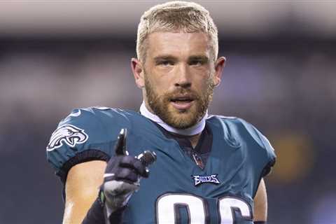 Zach Ertz clears waivers, Eagles expected to have interest in re-signing him