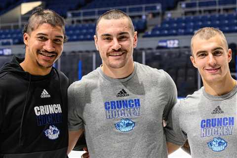 Crunch players Shave for Change for cancer research | TheAHL.com